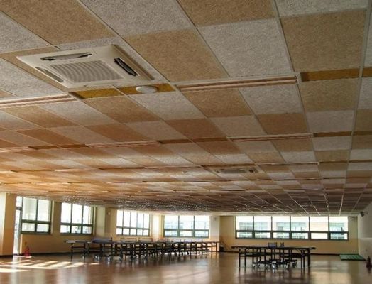 Panel de absorción de sonido acústico de madera para techo 55.00cm * 60.00cm * 10.00cm Tamaño del paquete