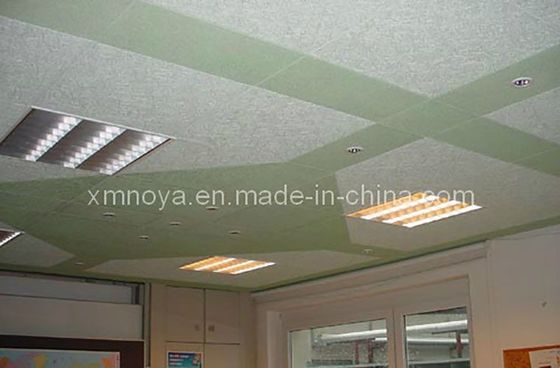 Tabla de cemento de lana de madera de superficie de chapa para aislamiento acústico y decorativo del techo