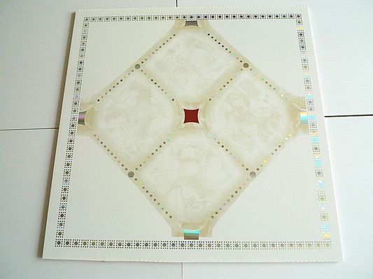 Panel compuesto de PVC de 500mmx500mm para paredes y techos de salón con diseño 3D
