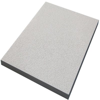 Placa de techo de absorción de sonido de fibra de vidrio de borde cuadrado / panel para techo T-Grid 600 * 600mm