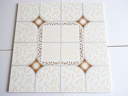 PD117 Panel de PVC 3D impermeable para paredes y techos Peso bruto 3.000 kg