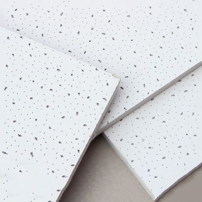 Acústica Absorción de sonido Mineral Fibra de lana caída de techo de azulejos en 300 * 600 para la oficina
