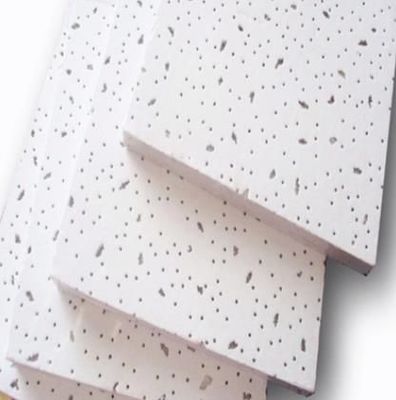Acústica Absorción de sonido Mineral Fibra de lana caída de techo de azulejos en 300 * 600 para la oficina