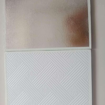 Mejora de paredes y techos de hoteles Acústica PVC Placas de yeso de techo 7mm-15mm de espesor