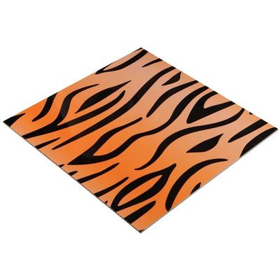 500mmx500mm Tamaño Panel 3D de plástico de PVC impermeable para decoración de paredes y techos interiores