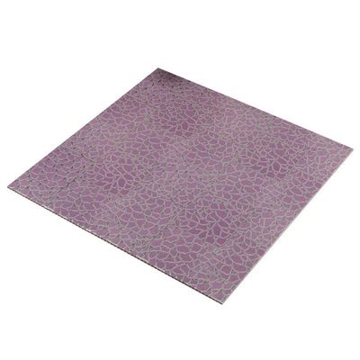 500mmx500mm Tamaño Panel 3D de plástico de PVC impermeable para decoración de paredes y techos interiores