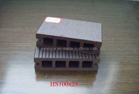 Decking de madera de plástico compuesto WPC de grado comercial para decoración de jardines al aire libre
