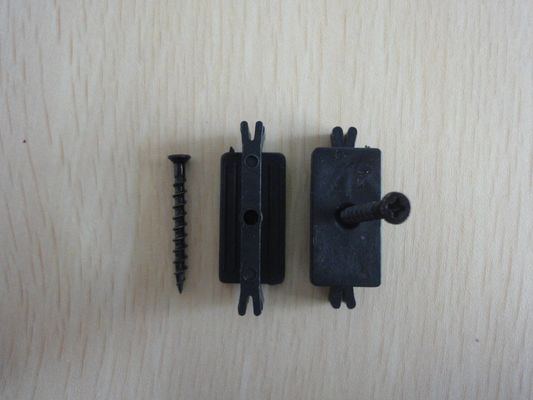 Amigable al medio ambiente, fácil de instalar, clips de plástico para techos de WPC con norma ambiental E0