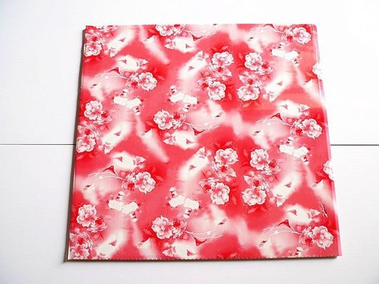 Techo / panel de pared 3D de plástico impermeable para decoración de interiores Tamaño 500 mm * 500 mm