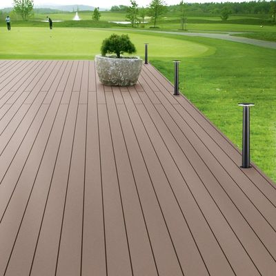 150 * 25mm de madera de ceniza plástico compuesto WPC Decking Superior para jardín / suelo exterior