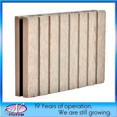 150 * 25mm de madera de ceniza plástico compuesto WPC Decking Superior para jardín / suelo exterior