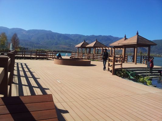 Decoración de suelos al aire libre personalizado 75mm * 25mm de madera de plástico compuesto WPC decking NY75 * 25