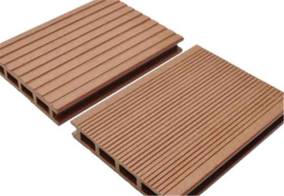 Modelo de grano de madera Material de suelo sintético de WPC para cubiertas y pisos personalizados