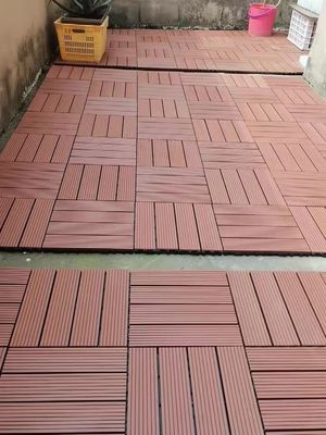 Modelo de grano de madera WPC para cubiertas exteriores azulejos de suelo para madera sintética plástico compuesto