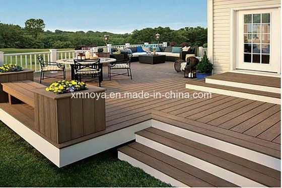 Pavimento de madera de plástico compuesto de WPC marrón para jardín impermeable