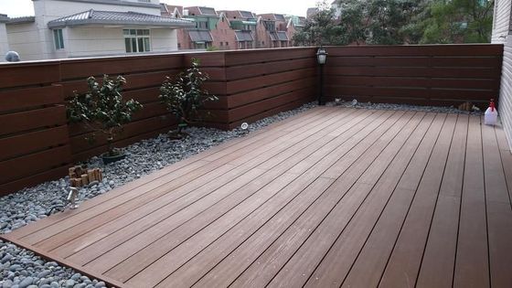 Decking de madera de plástico compuesto para decoración