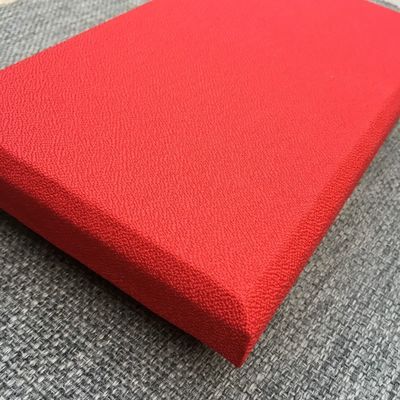 E1 Panel de pared de fibra de vidrio de absorción acústica del sonido para materiales de construcción sustituibles