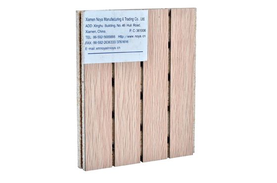 E1 Absorción acústica del sonido Panel de pared de madera para decoración de teatro y gimnasio