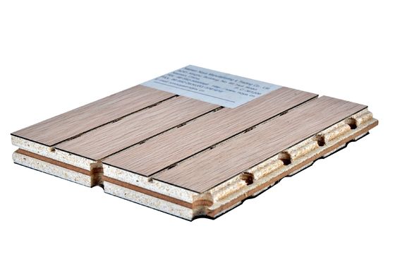 E1 Absorción acústica del sonido Panel de pared de madera para decoración de teatro y gimnasio