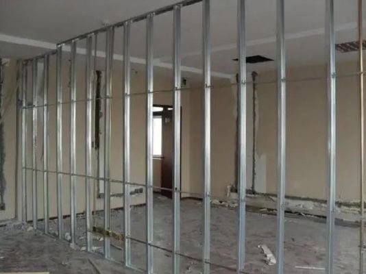 Profile de metal galvanizado para material de separación de paredes no perforado