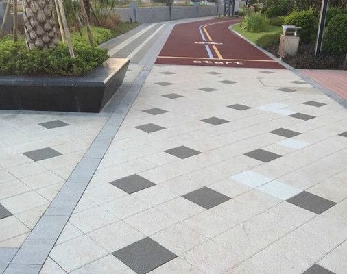 Antigua piedra de pavimento de ladrillo permeable al agua opción ideal para el jardín de paisaje de entrada