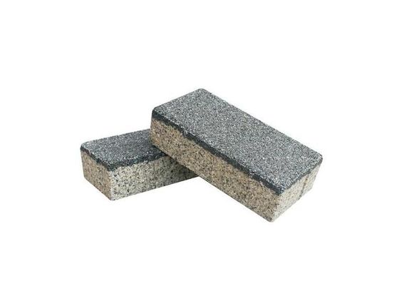 Porcelana roja de pavimentación de ladrillo 100mm * 25mm Tamaño para el patio de la entrada Anti-deslizamiento 65-85 Bpn