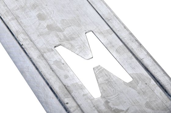 25mm/29mm/32mm/40mm Curva interna de borde en frío del canal de perfil de acero galvanizado de pared seca