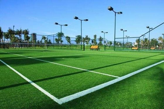 Hierba artificial de perfil cruzado tipo oliva de 2m*25m para jardines y promoción del paisaje