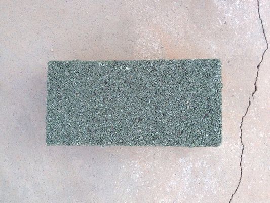 Productos mayoristas de alta permeabilidad al agua Pavimento de paisaje Cerámica permeable duradera