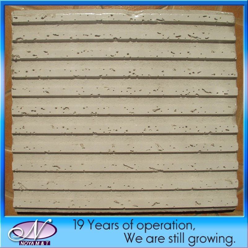 Tejas de techo de fibra mineral perforada de lana de 8 mm de grosor para decoración escolar