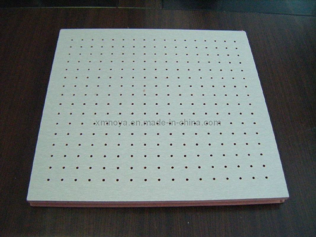 Panel de absorción de sonido de madera perforada para techo