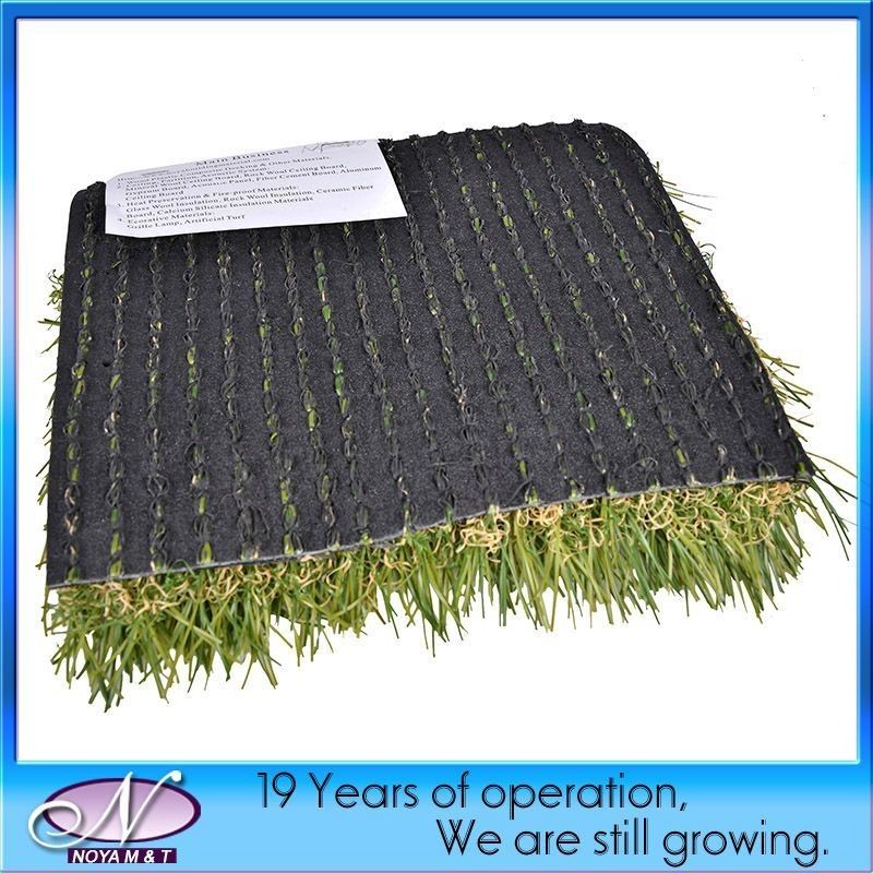 Alfombra verde sintética con forma de hilo curvado de clase internacional para interiores y exteriores