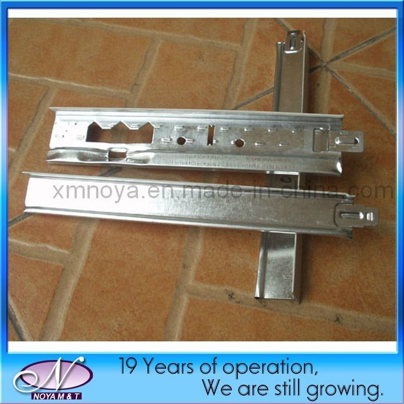 Ángulo de pared 24*24*3000 y tee principal 32/38*24*3600 para el techo de suspensión T-Grid Tee Bar